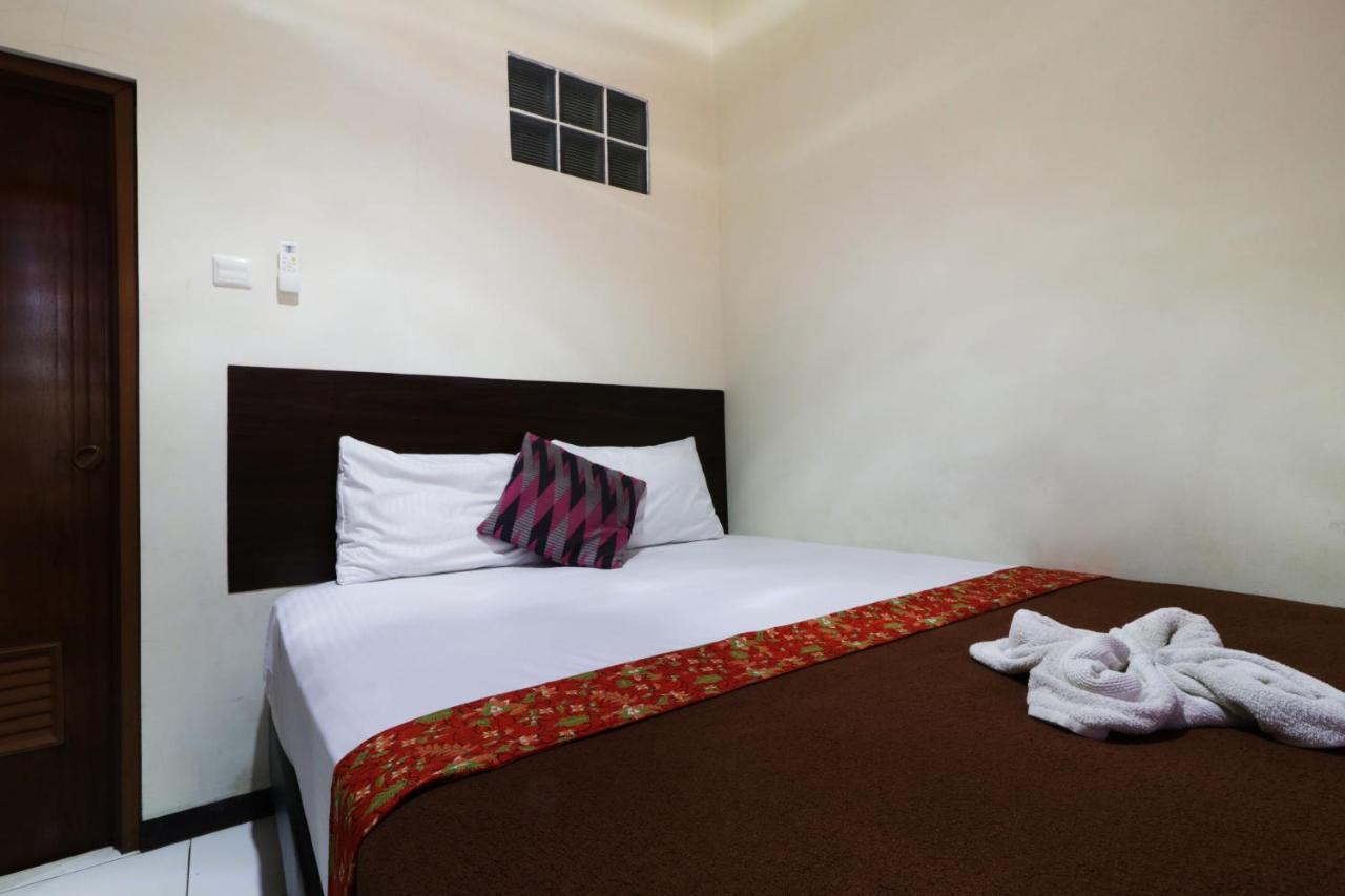 Bantal Guling Pasar Baru Hotel Bandung Exterior foto
