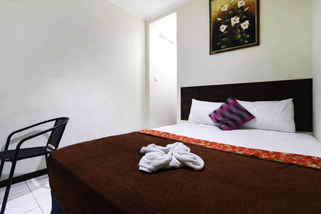 Bantal Guling Pasar Baru Hotel Bandung Exterior foto