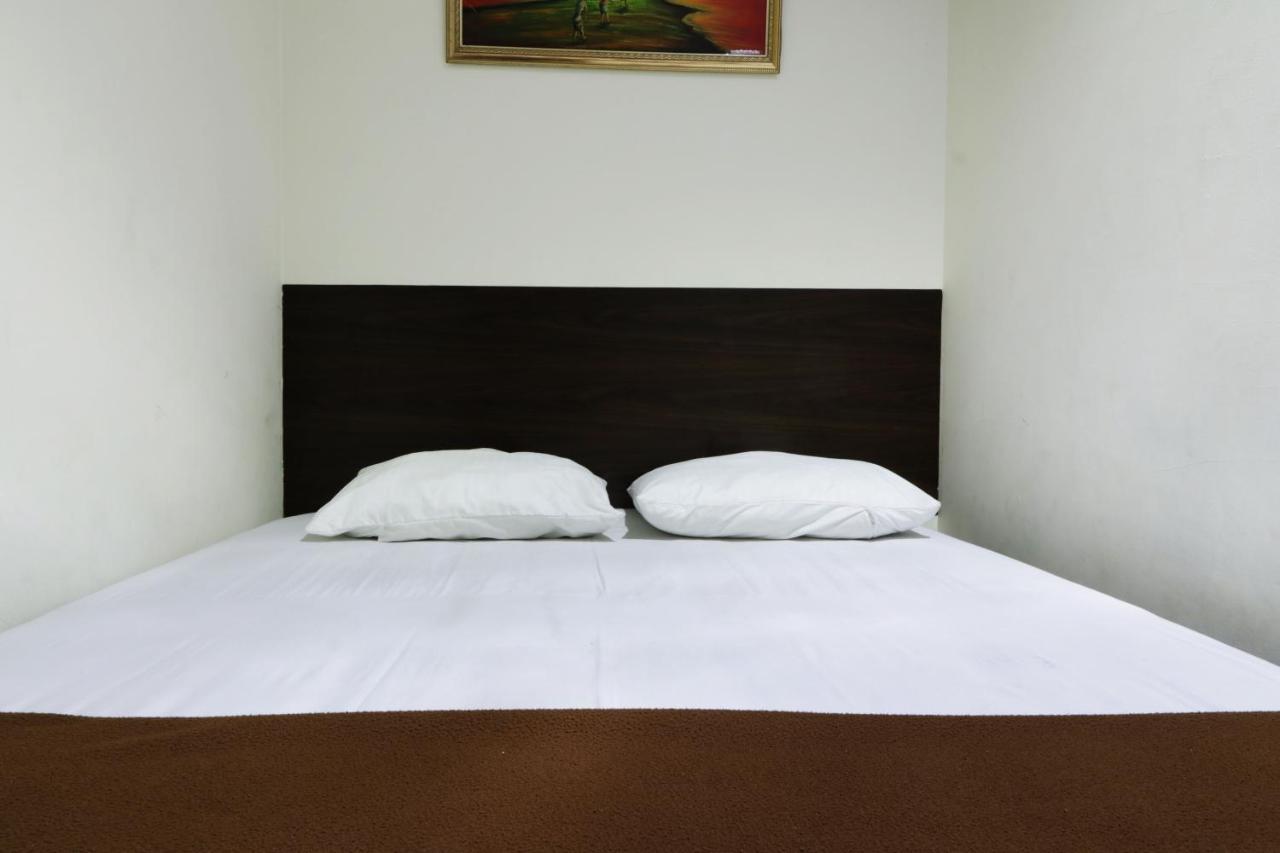 Bantal Guling Pasar Baru Hotel Bandung Exterior foto