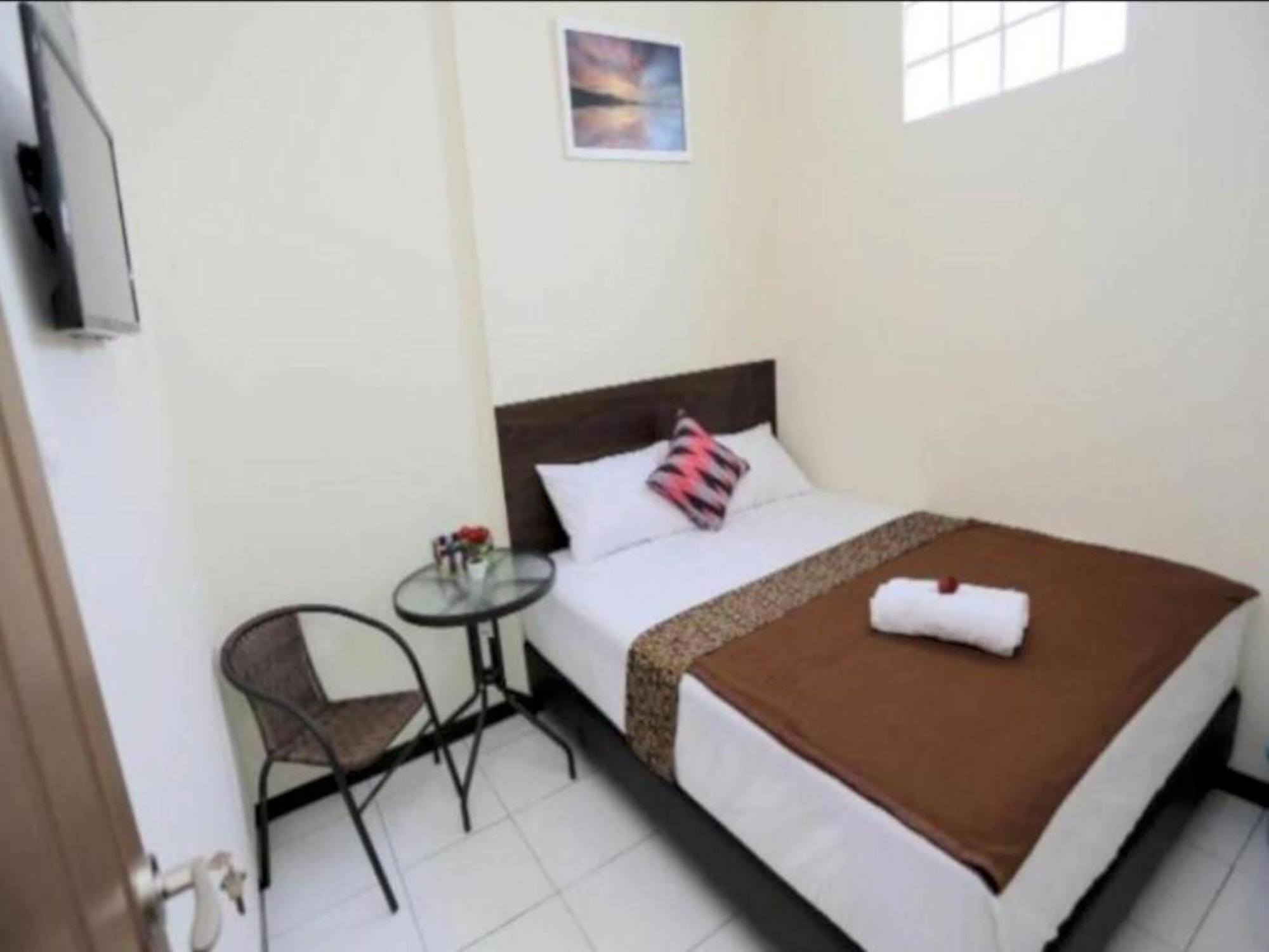 Bantal Guling Pasar Baru Hotel Bandung Exterior foto
