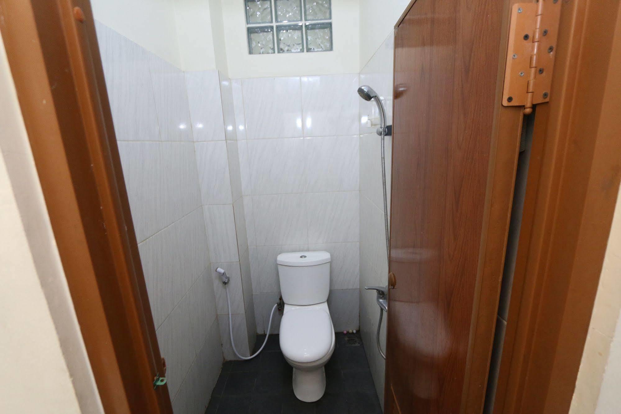 Bantal Guling Pasar Baru Hotel Bandung Exterior foto